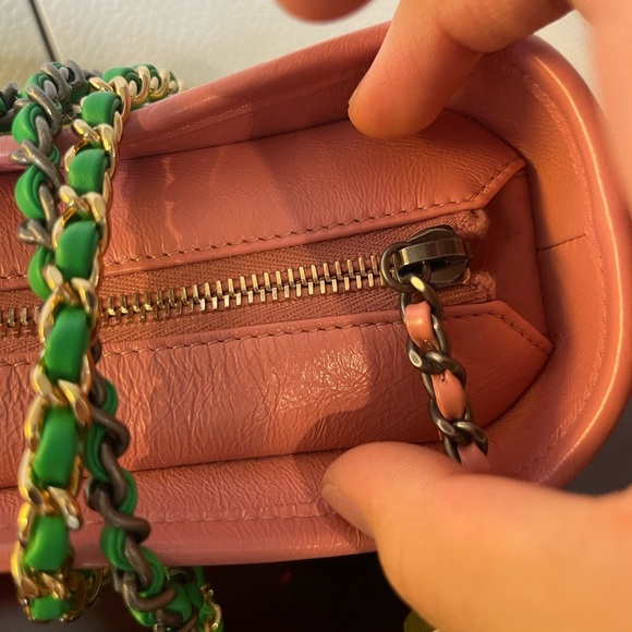 Chanel small Gabrielle Hobo - Picture 13 of 15